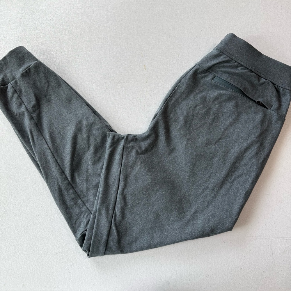 Men’s Lululemon Intent Jogger *30"  Size Medium